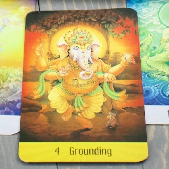 🌟 Sacred Mysteries: The Chakra Oracle Cards - Picture 6 of 13